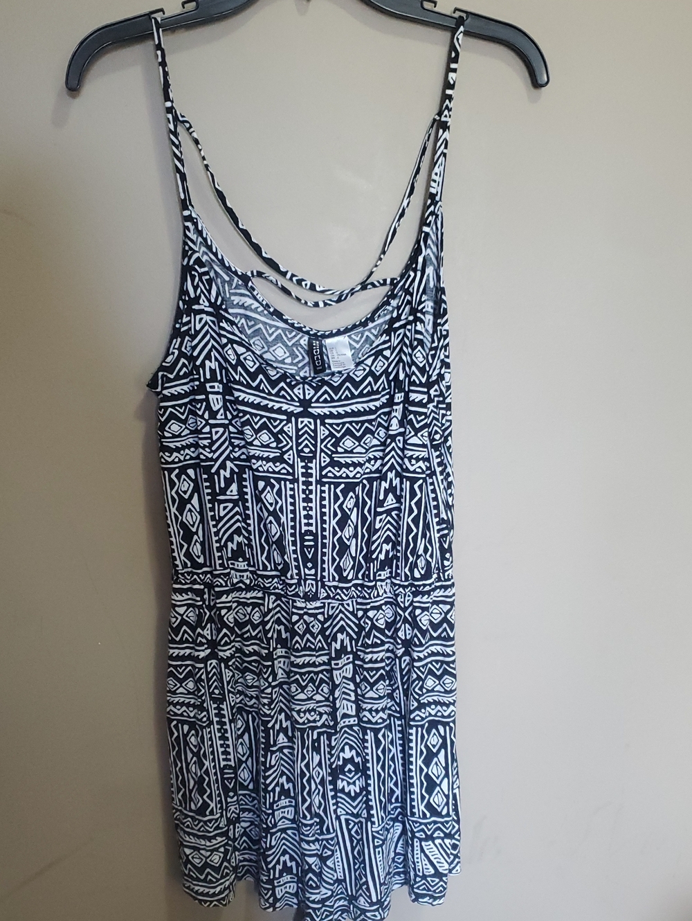 H&M Black and White Tribal Print Romper Size Large